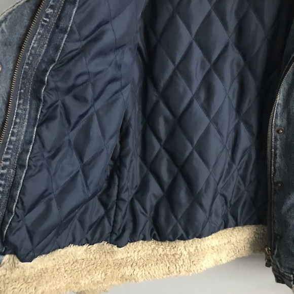 🎀HOST PICK🎀 Denim Sherpa Jacket - Picture 4 of 8